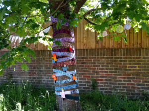 Oving Scarecrow Day Image Gallery 2022 decorated tree